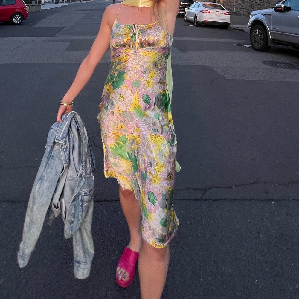 Garden party midi dress
